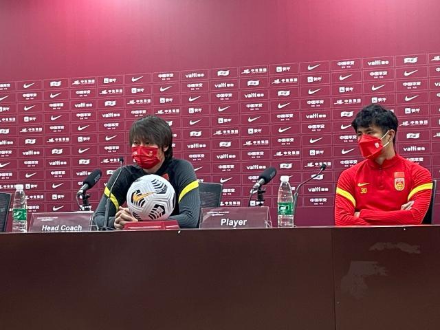 开云体育官网-李铁：很尊重和重视马尔代夫 球队状态调整得很好